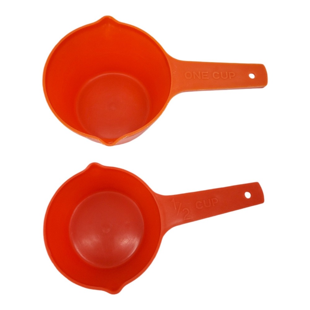 Vintage Lustro Ware orange Measuring Cup 1 Cup and 1/2 Cup